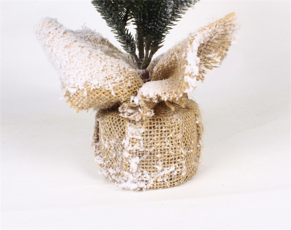 Small Christmas Decorations in Burlap base.jpg